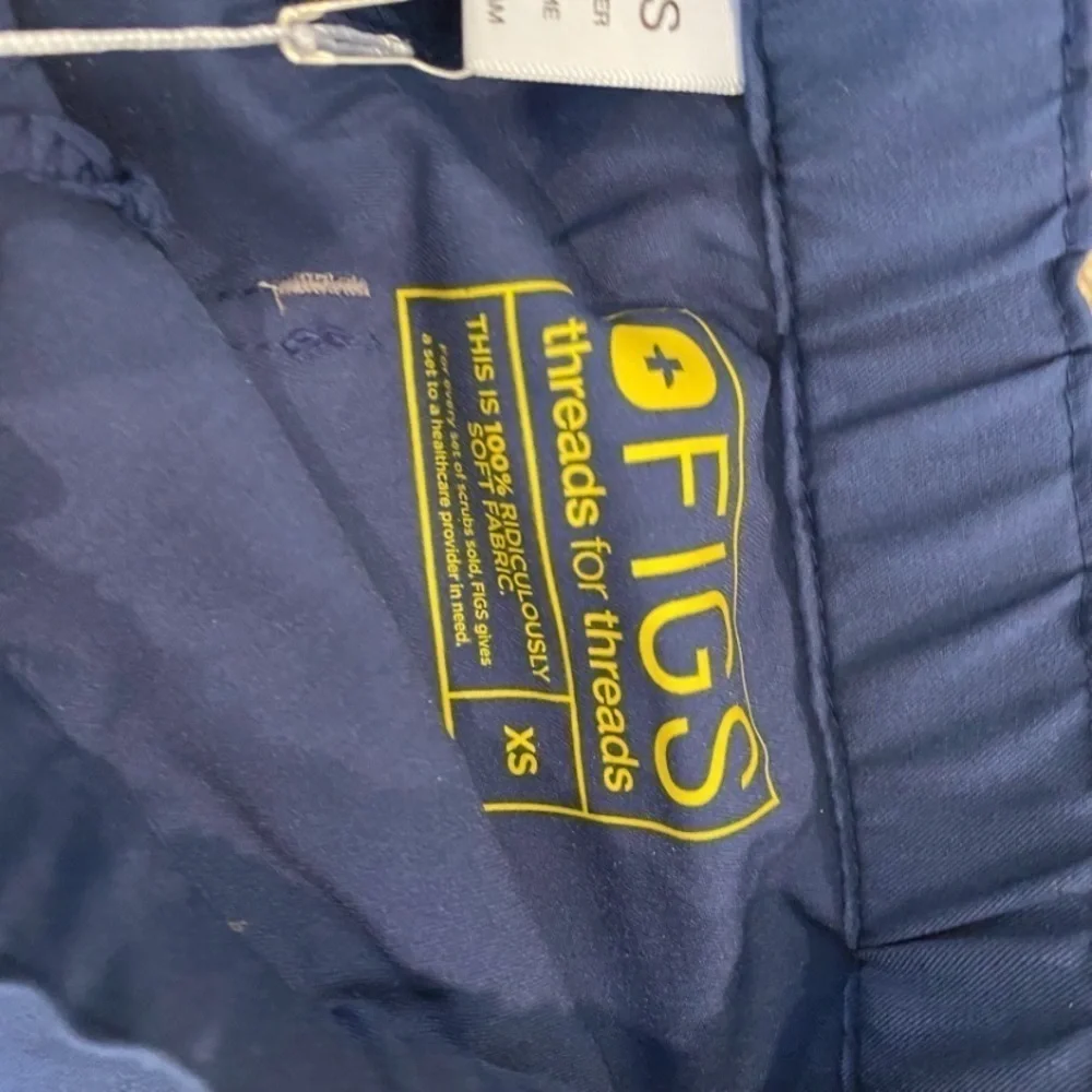 Figs scrub basic pants men’s XS eldoret blue NWT